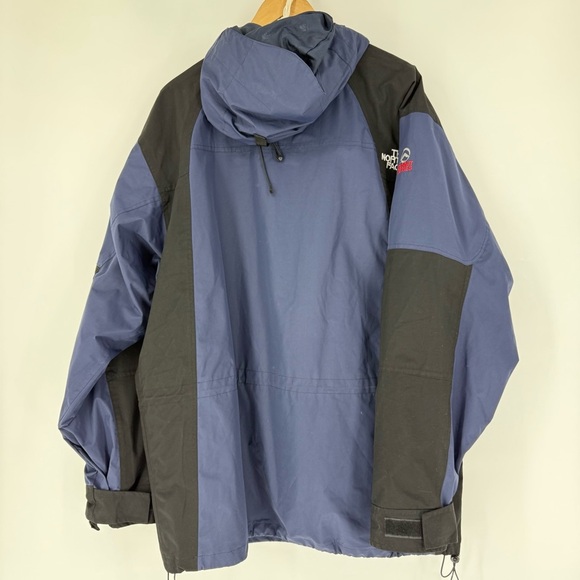 The North Face GORE-TEX Summit Series ski and snowboarding Mountain Jacket - Picture 6 of 11